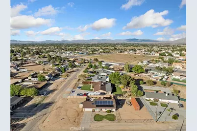 14837 Melbourne, Hesperia, CA 92345 - Photo 3