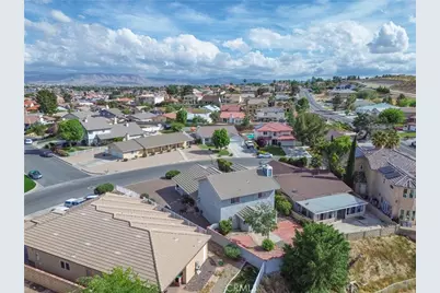 13870 Evergreen, Victorville, CA 92395 - Photo 35