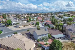 13870 Evergreen, Victorville, CA 92395 - Photo 35