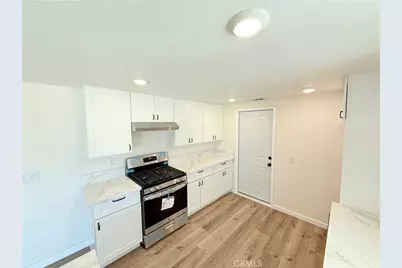 15807 Sitting Bull, Victorville, CA 92395 - Photo 13