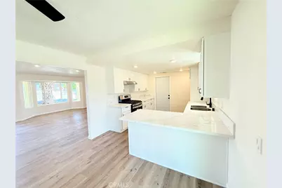 15807 Sitting Bull, Victorville, CA 92395 - Photo 11