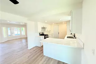15807 Sitting Bull, Victorville, CA 92395 - Photo 11