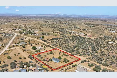 8074 Mira Mar Road, Phelan, CA 92371 - Photo 45