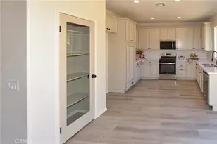 9454 Apricot Ct, Hesperia, CA 92345 - Photo 3