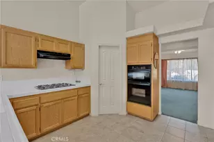 8626 Coyote Trail, Oak Hills, CA 92344 - Photo 13