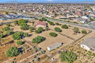 8626 Coyote Trail, Oak Hills, CA 92344 - Photo 41