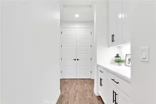8421 Macron, Oak Hills, CA 92344 - Photo 33