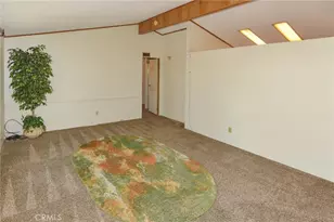 12133 Buttonwood, Phelan, CA 92371 - Photo 9