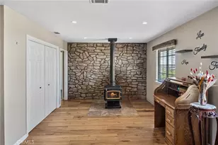 984 Pinon Rd, Pinon Hills, CA 92372 - Photo 23