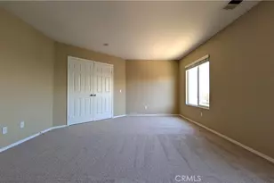 9053 Calico Ct, Oak Hills, CA 92344 - Photo 17