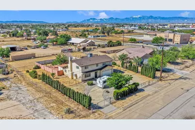 14637 Sequoia, Hesperia, CA 92345 - Photo 49
