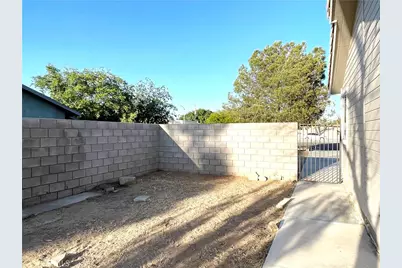 12546 Navajo, Apple Valley, CA 92308 - Photo 15