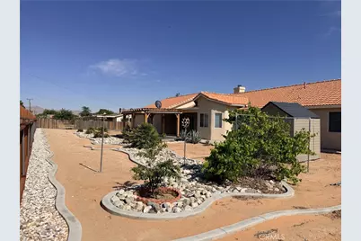 20158 Yucca Loma Road, Apple Valley, CA 92307 - Photo 41