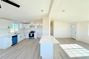 11975 Barbet, Phelan, CA 92371 - Photo 7