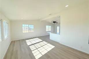 11975 Barbet, Phelan, CA 92371 - Photo 5