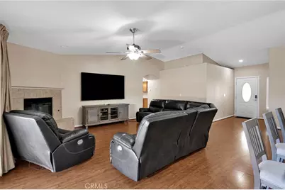 17594 Bangor, Hesperia, CA 92345 - Photo 7