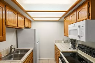 11734 Cottonwood, Apple Valley, CA 92308 - Photo 9