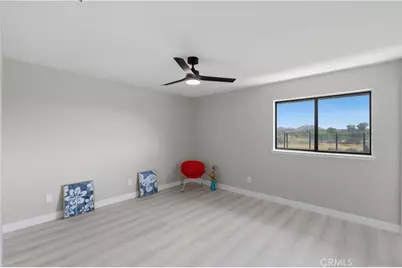 13959 Driftwood, Victorville, CA 92395 - Photo 23