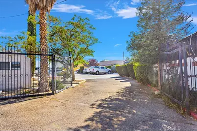 21919 US Highway 18, Apple Valley, CA 92307 - Photo 33