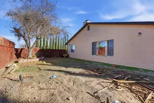 18126 Fairburn, Hesperia, CA 92345 - Photo 37