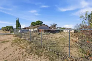 18126 Fairburn, Hesperia, CA 92345 - Photo 35