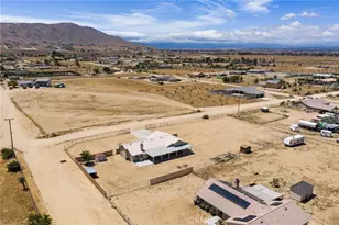 22772 Lancelet, Apple Valley, CA 92308 - Photo 53