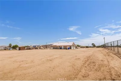 22772 Lancelet, Apple Valley, CA 92308 - Photo 47