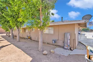 15400 Kiamichi Rd, Apple Valley, CA 92307 - Photo 11