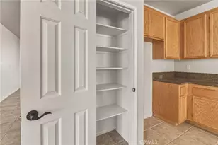 14373 Silent Spring, Hesperia, CA 92344 - Photo 17