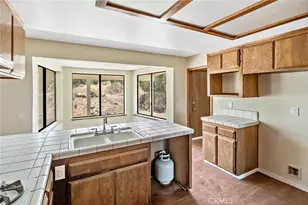 9975 Desert View Rd, Pinon Hills, CA 92372 - Photo 13