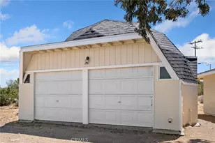 9975 Desert View Rd, Pinon Hills, CA 92372 - Photo 3
