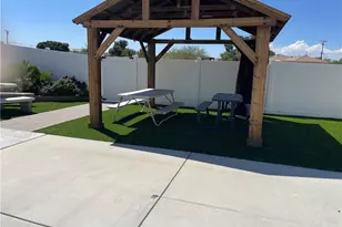 17061 Deodar, Hesperia, CA 92345 - Photo 25