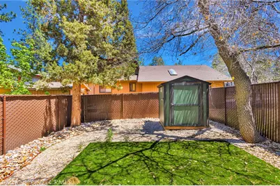 279 Los Angeles, Sugarloaf, CA 92386 - Photo 33
