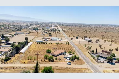 9995 Smoke Tree, Hesperia, CA 92344 - Photo 19