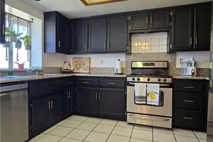 9995 Smoke Tree, Hesperia, CA 92344 - Photo 29