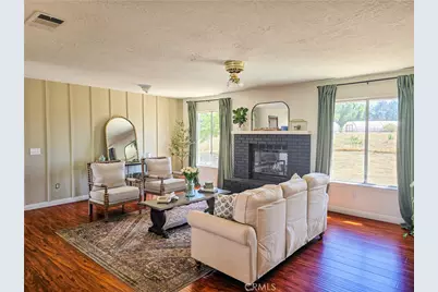 9995 Smoke Tree, Hesperia, CA 92344 - Photo 33