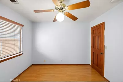 13035 Norfolk, Victorville, CA 92395 - Photo 27