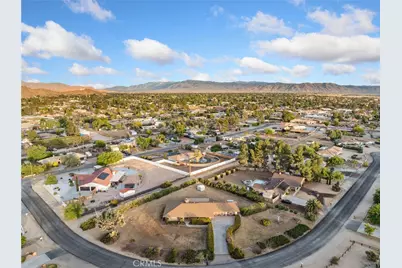 19213 Tecumseh, Apple Valley, CA 92307 - Photo 3