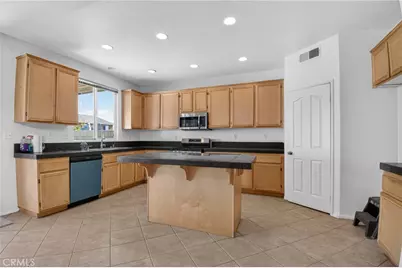 13878 Chestnut, Victorville, CA 92392 - Photo 15
