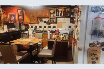 9070 6th, Hesperia, CA 92345 - Photo 9
