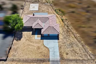 8169 Lassen Ave, Hesperia, CA 92345 - Photo 7