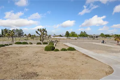 11025 El Esteban, Phelan, CA 92371 - Photo 37