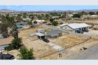 16670 Sholic Street, Victorville, CA 92395 - Photo 35