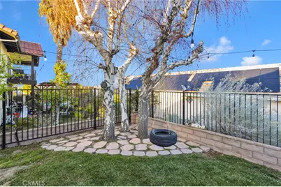 13685 Hidden Valley Road, Victorville, CA 92395 - Photo 11
