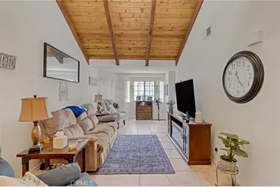 19222 Cottonwood Drive, Apple Valley, CA 92308 - Photo 5