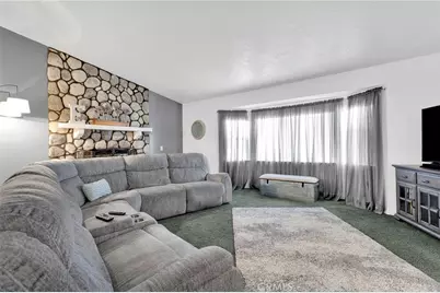 9872 Aster, Oak Hills, CA 92344 - Photo 9