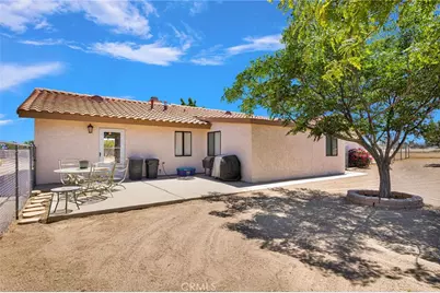 9872 Aster, Oak Hills, CA 92344 - Photo 43