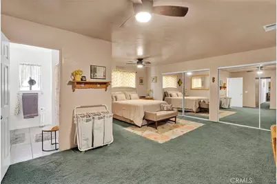 9872 Aster, Oak Hills, CA 92344 - Photo 27