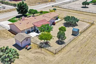 9872 Aster, Oak Hills, CA 92344 - Photo 53