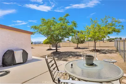 9872 Aster, Oak Hills, CA 92344 - Photo 41